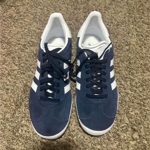 Adidas gazelle shoes size 6 men’s